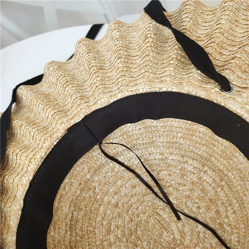 Chapeau de Paille "Féminité Élégante"