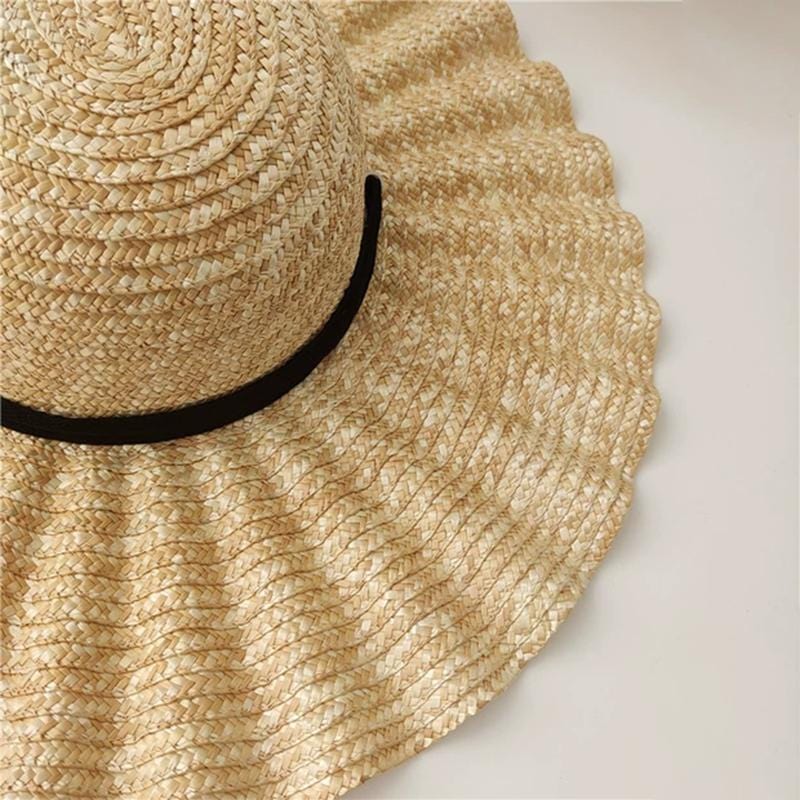 Chapeau de Paille "Féminité Élégante"